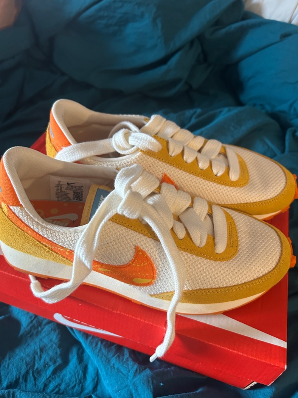 Nike Women’s DBREAK White, Orange and Yellow Retro